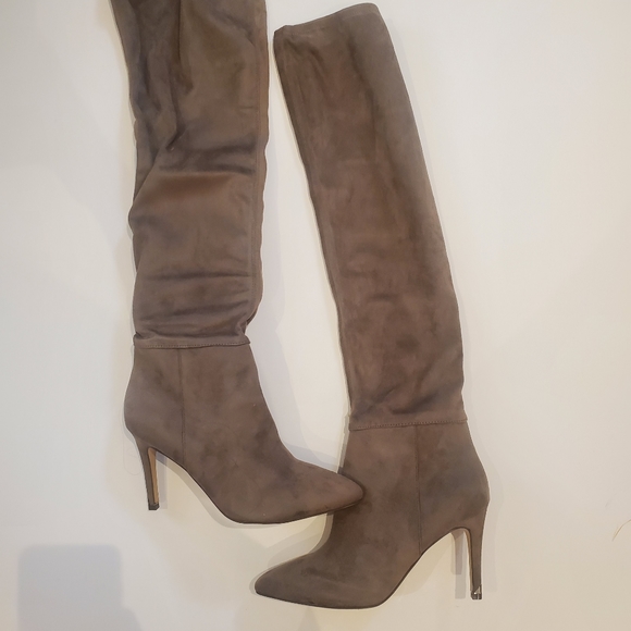 Brand new suede brown boots - Picture 2 of 4